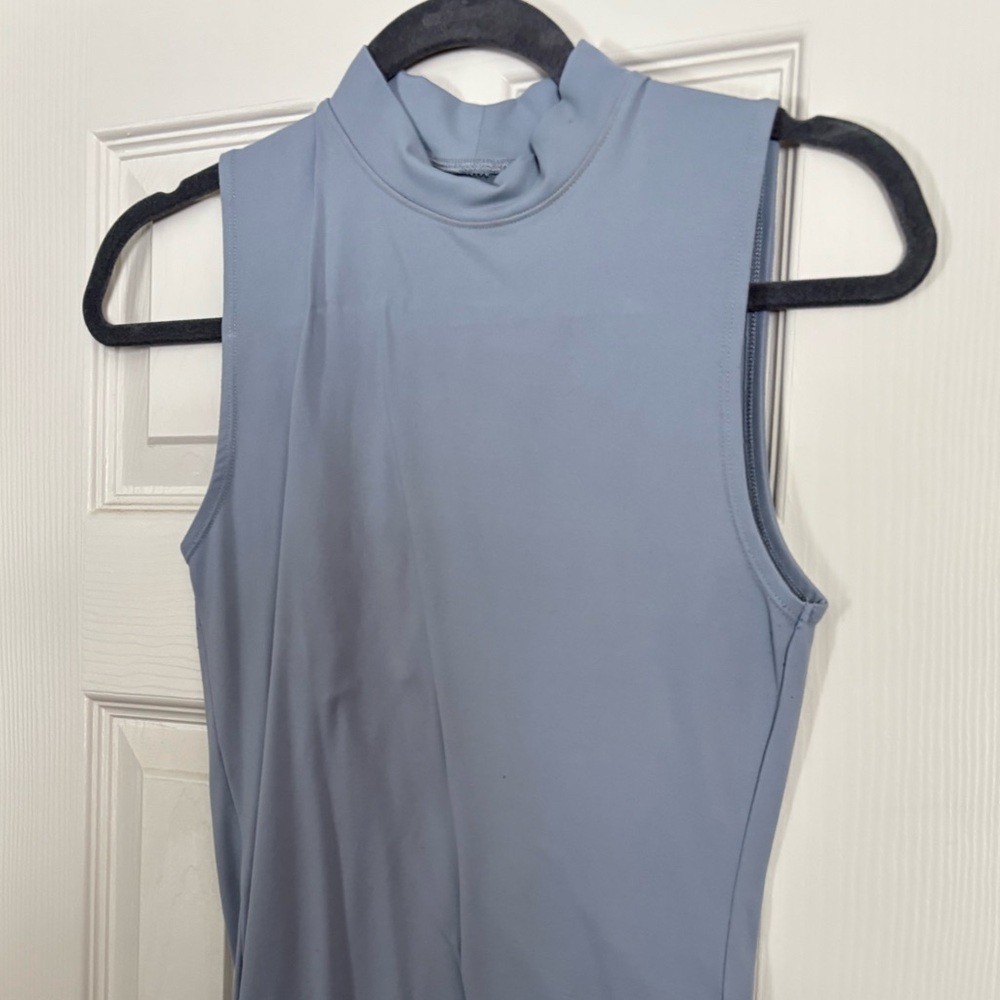 *sold* Abercrombie and Fitch Soft AF mock neck sleeveless bodysuit